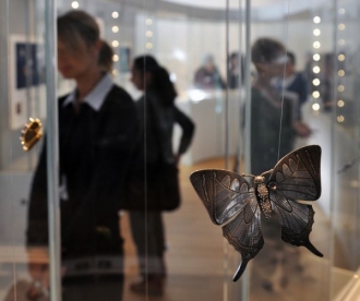 Výstava probíhá v New Yorku, otevřena byla včera.